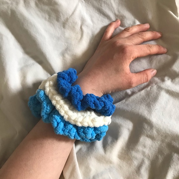 The Ocean Waves Collection - Picture 3 of 3